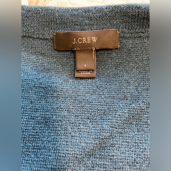 Women’s J Crew lightweight sweater with pockets size Small. - Picture 2 of 3